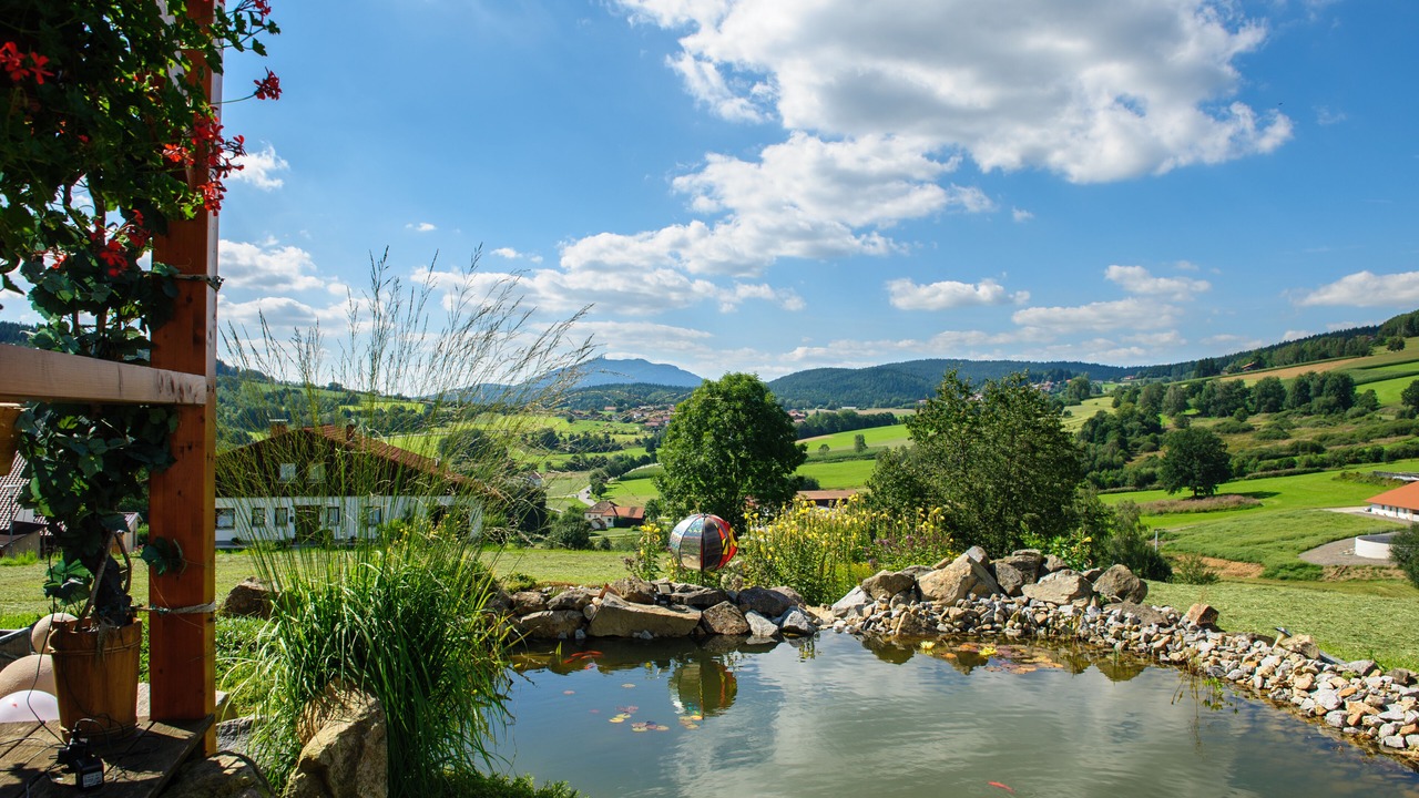 Photo of Outdoor in Lam