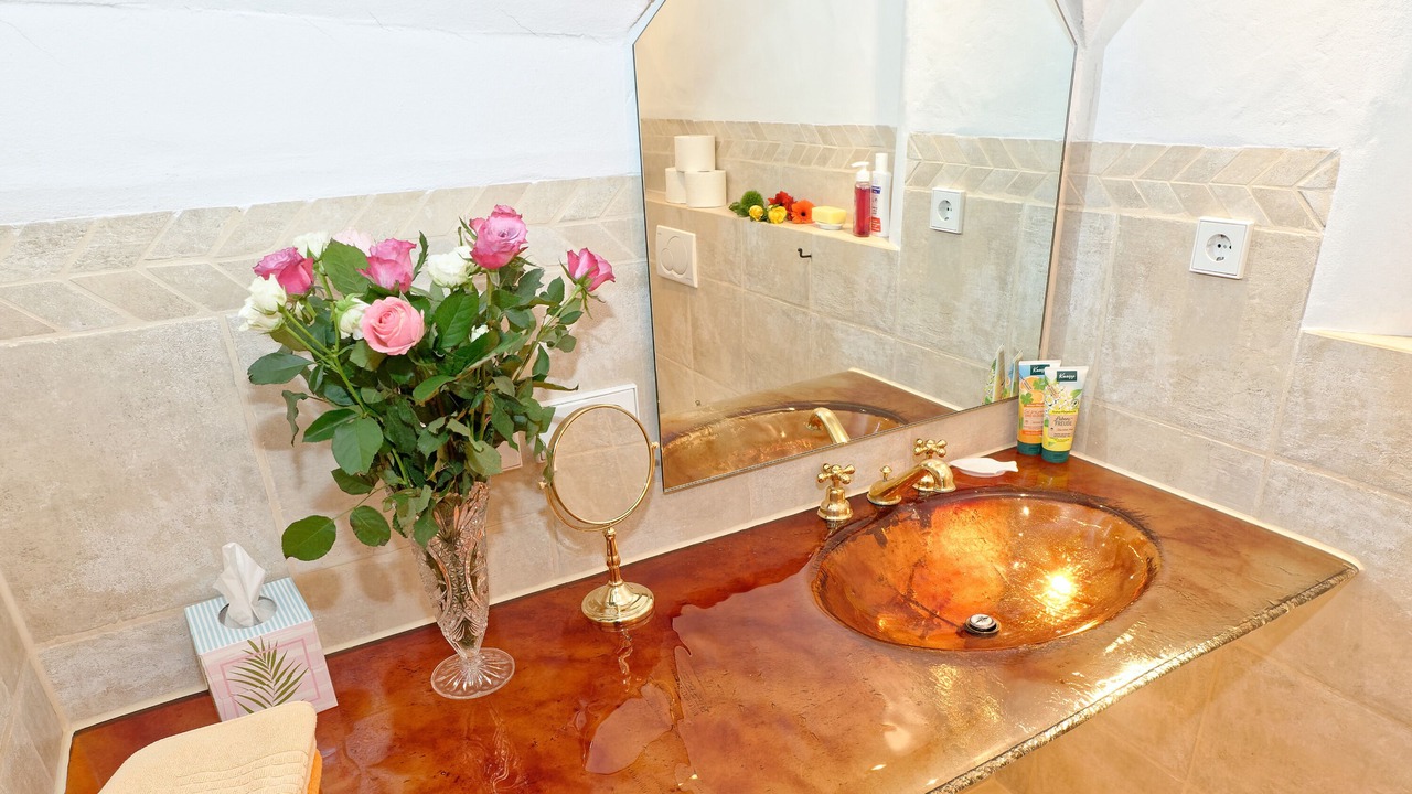 Photo of Bathroom in Meisham