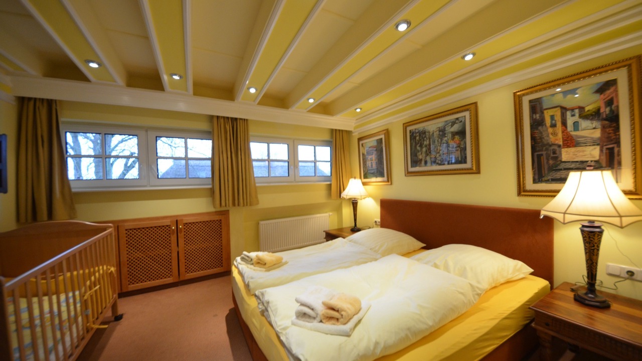 Photo of Bedroom in Gross Zicker