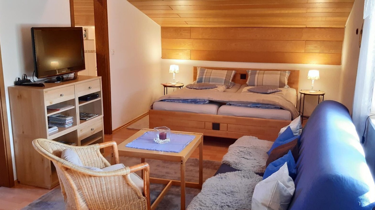 Photo of Bedroom in Tittling