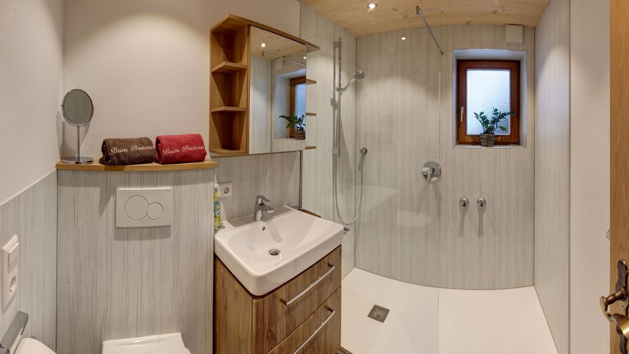 Photo of Bathroom in Inzell