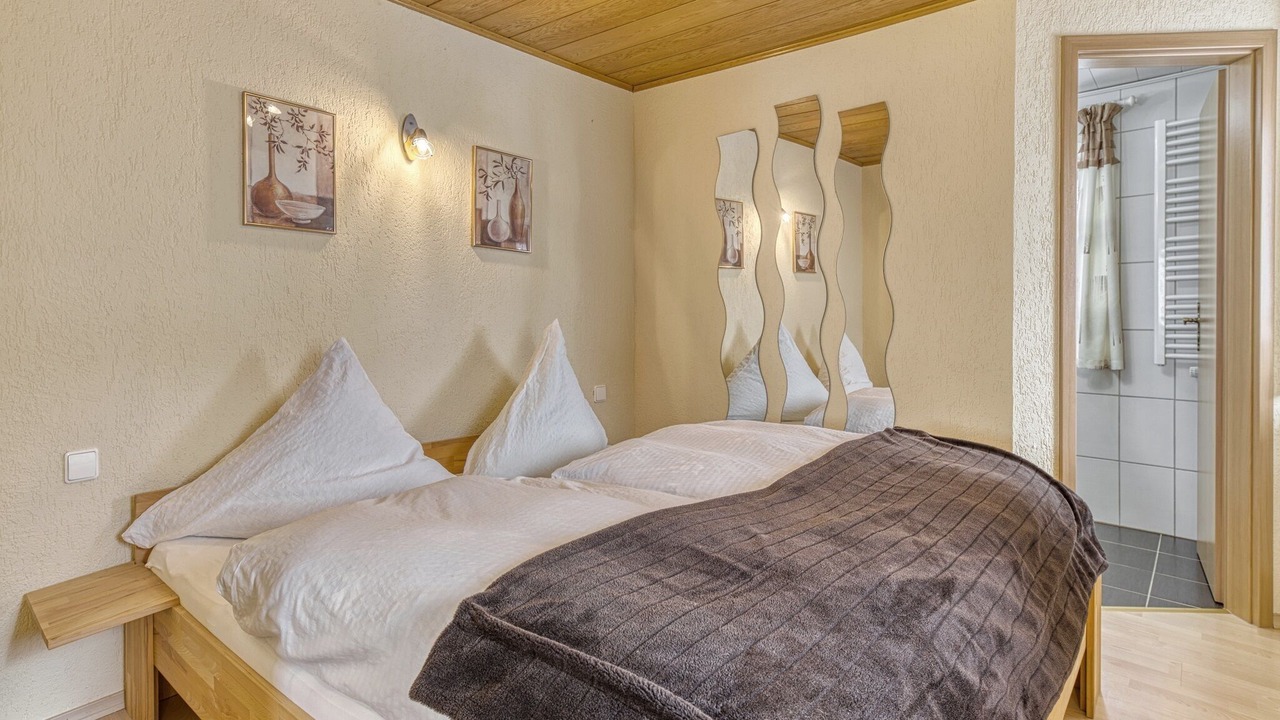 Photo of Bedroom in Lalling