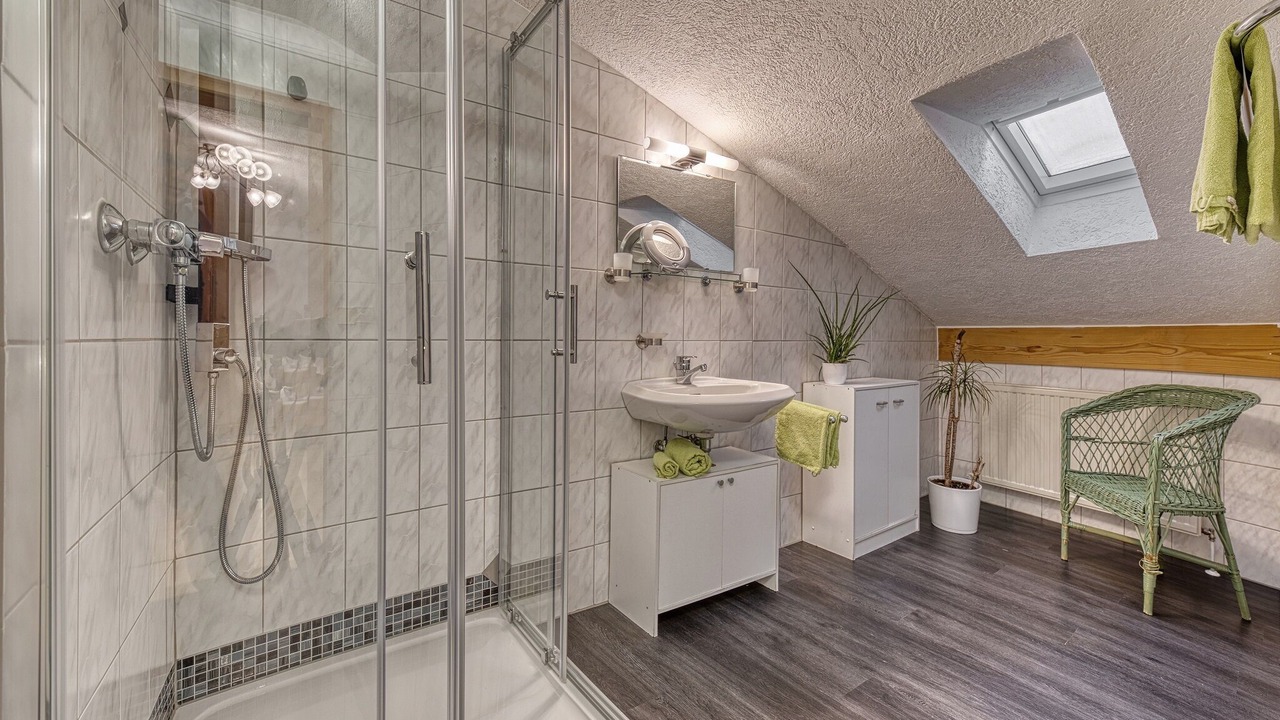 Photo of Bathroom in Lalling