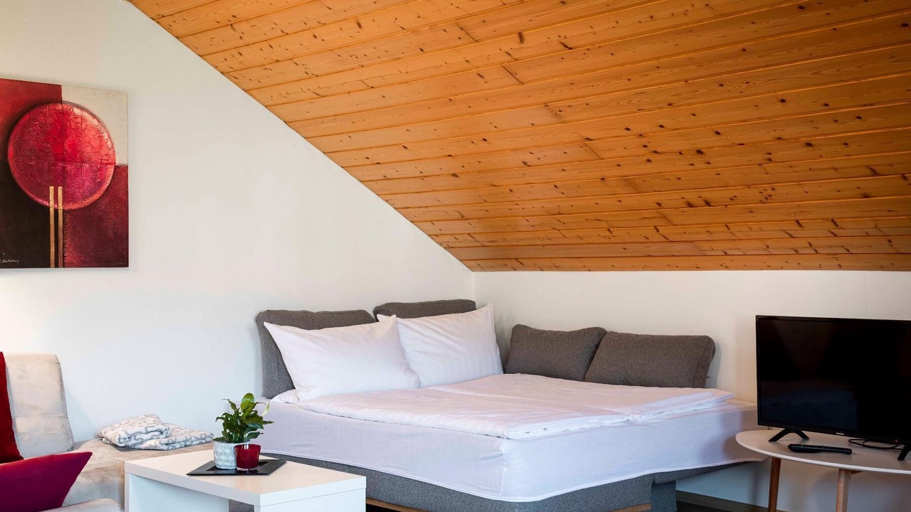 Photo of Bedroom in Lam