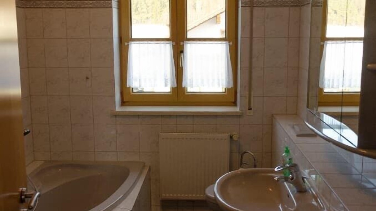 Photo of Bathroom in Zandt