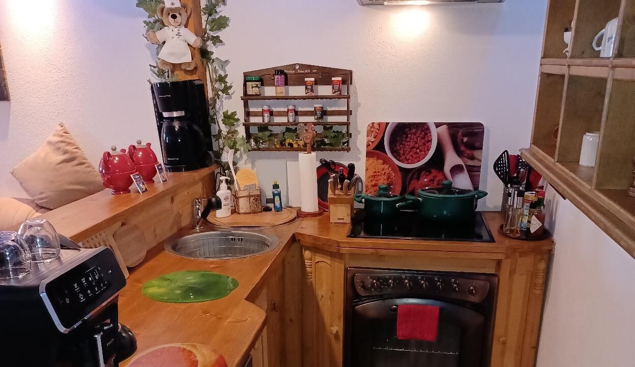 Photo of Kitchen in Lam