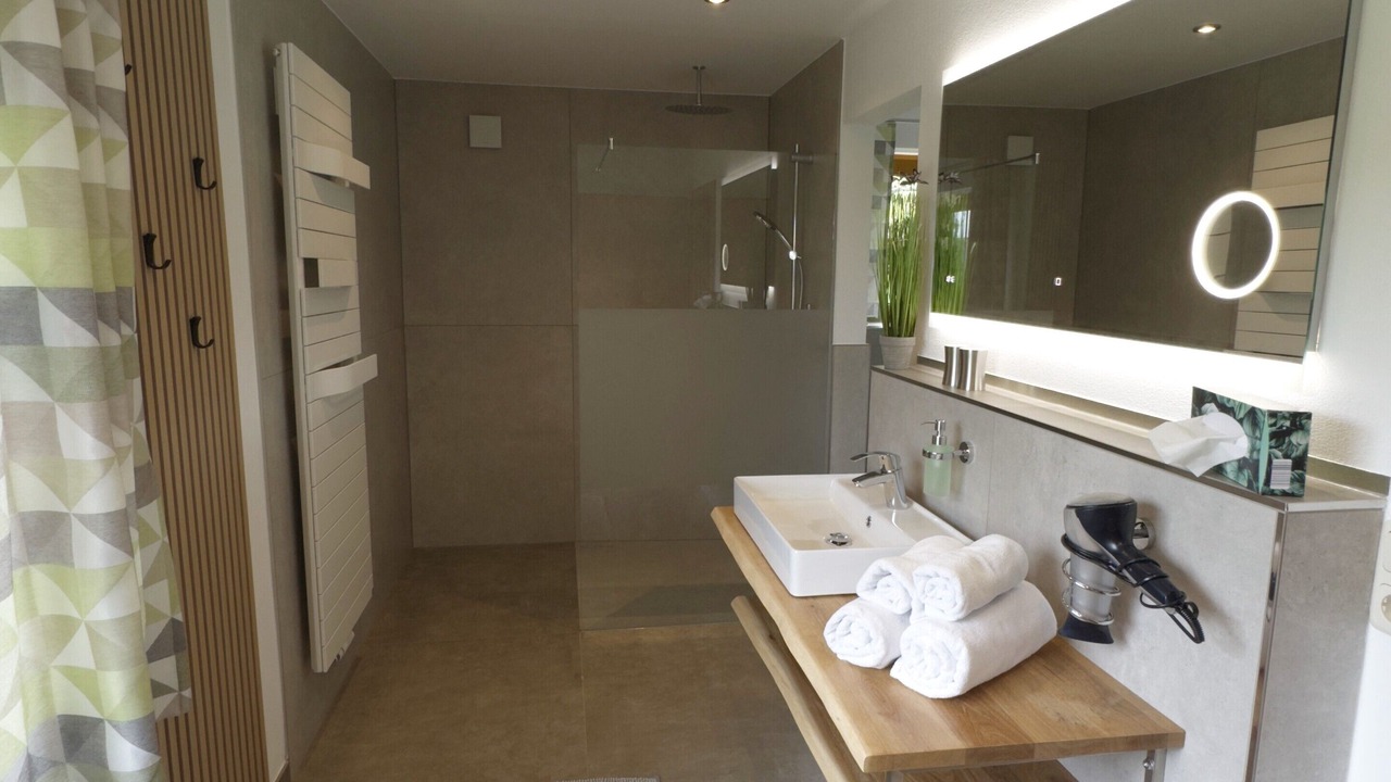Photo of Bathroom in Lalling