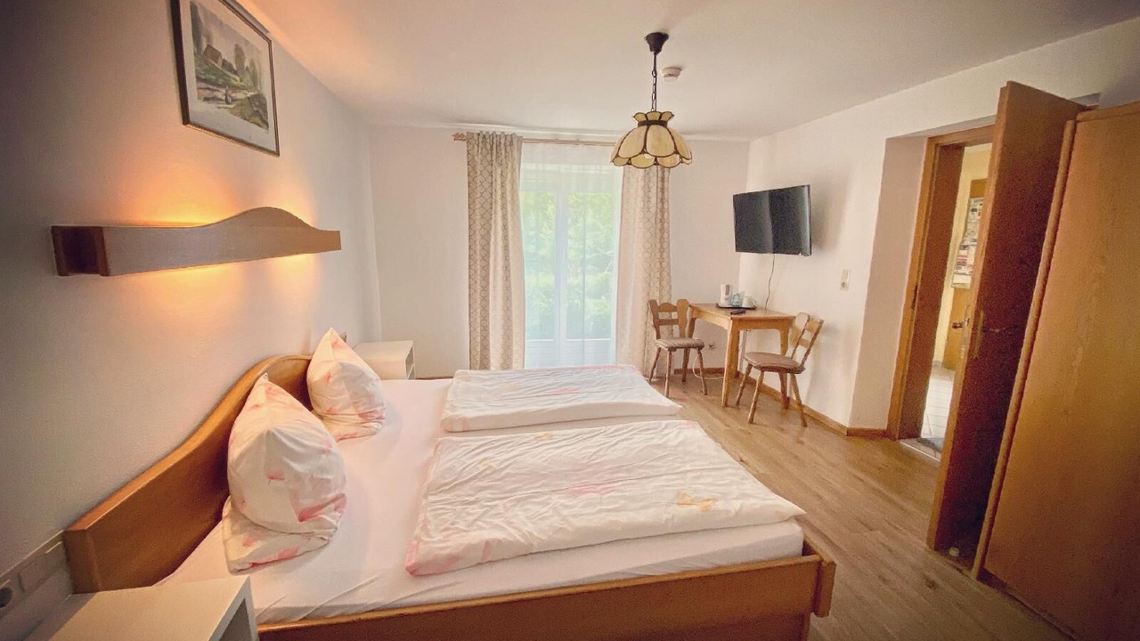 Photo of Bedroom in Essing