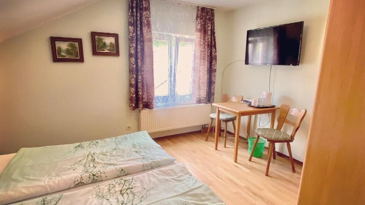 Photo of Bedroom in Essing