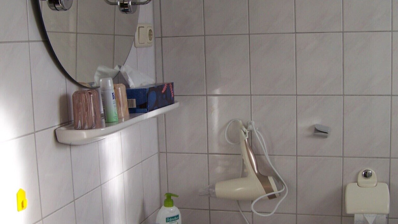 Photo of Bathroom in Flanitz