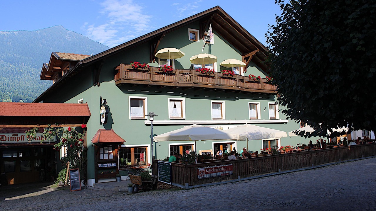 Photo of Outdoor in Lam