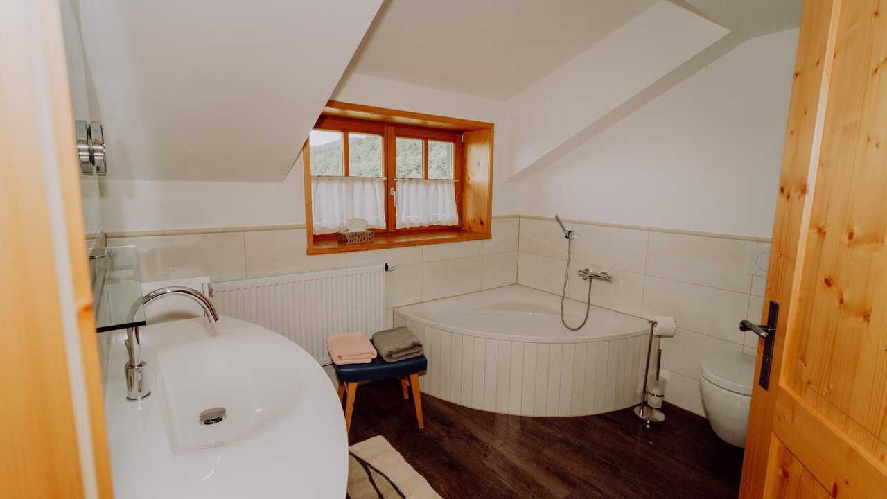 Photo of Bathroom in Neuschoenau