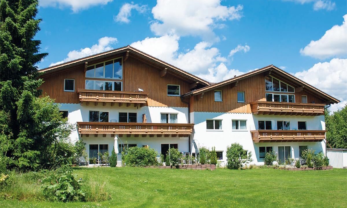 Photo of Outdoor in Großarmschlag