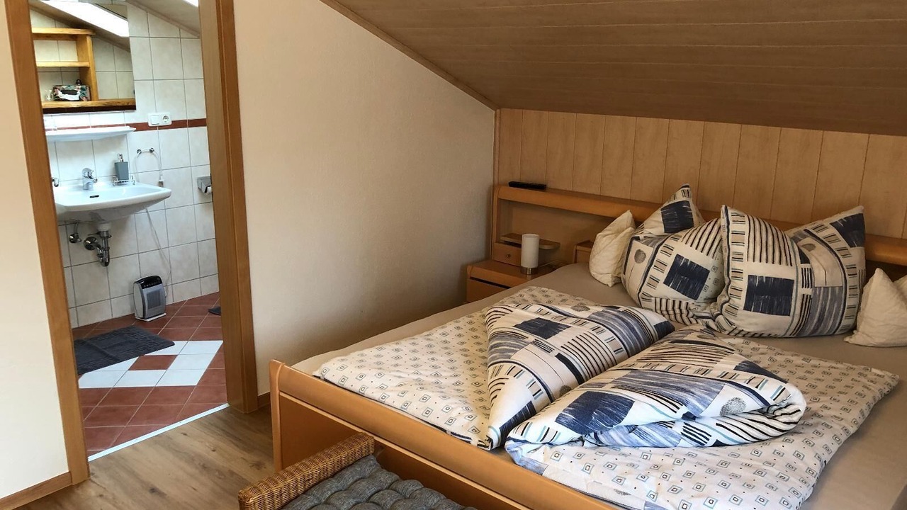 Photo of Bedroom in Lam