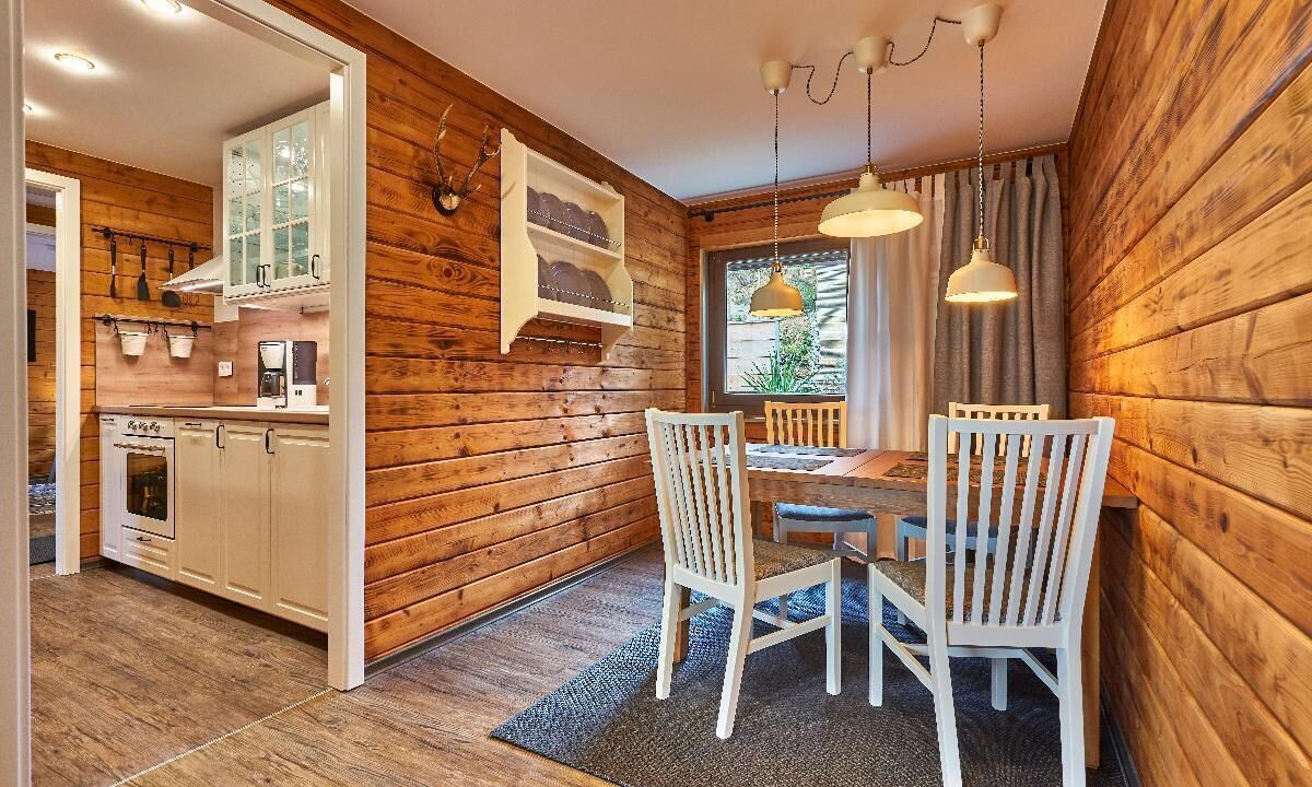 Photo of Others in Haus im Wald