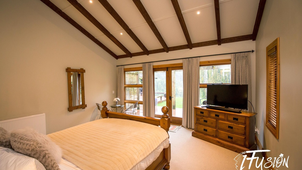 Photo of Bedroom in Arthur's Point