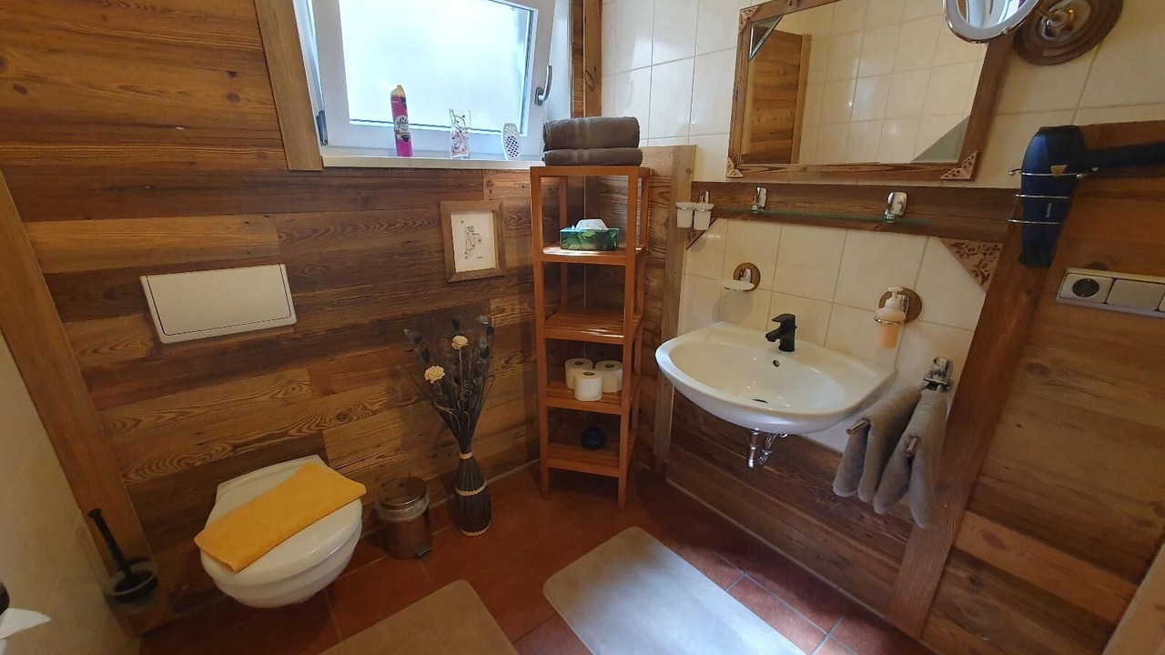 Photo of Bathroom in Langdorf