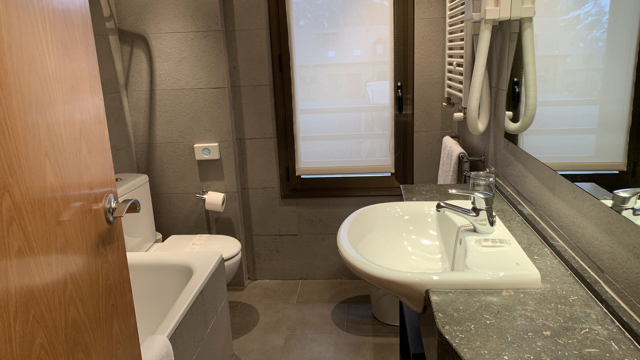Photo of Bathroom in Taull