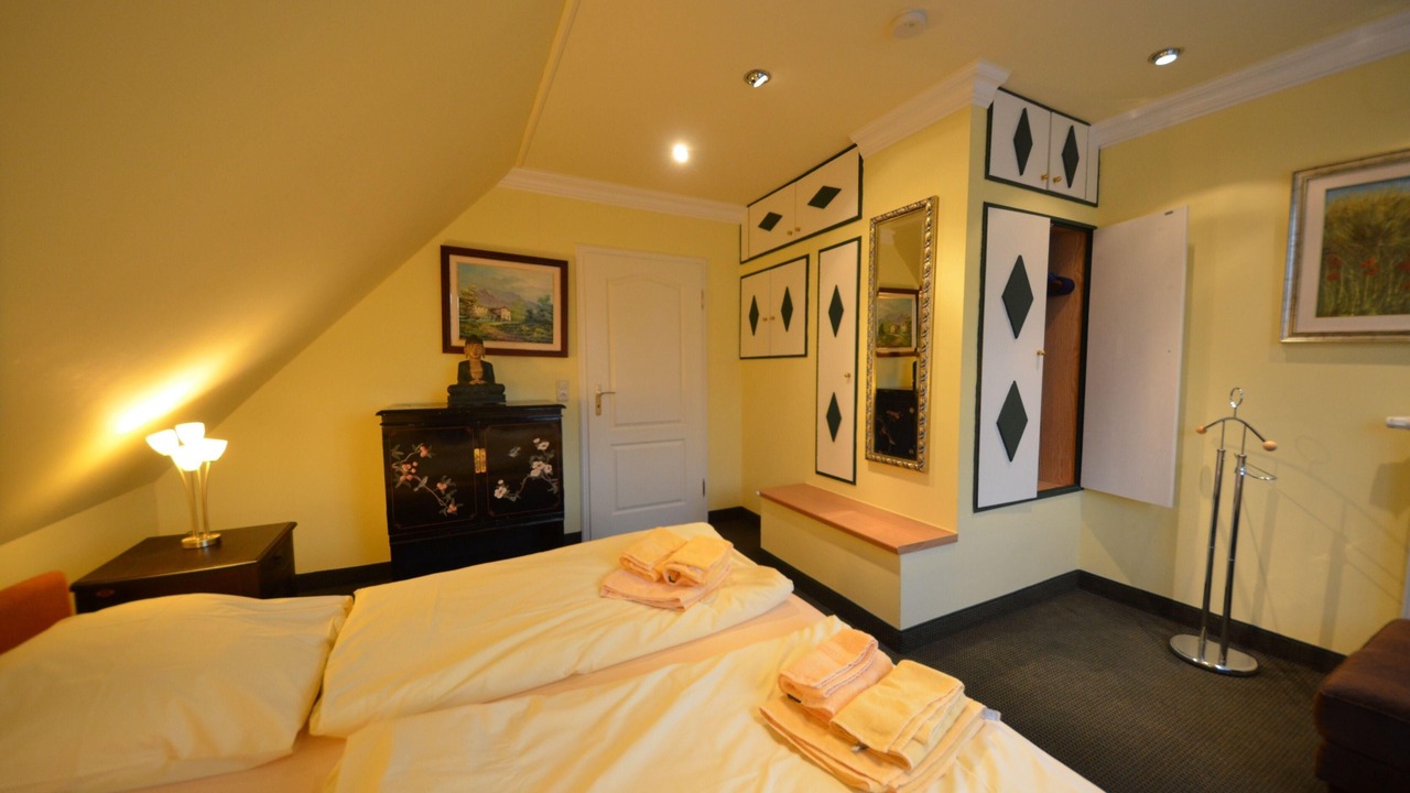 Photo of Bedroom in Gross Zicker