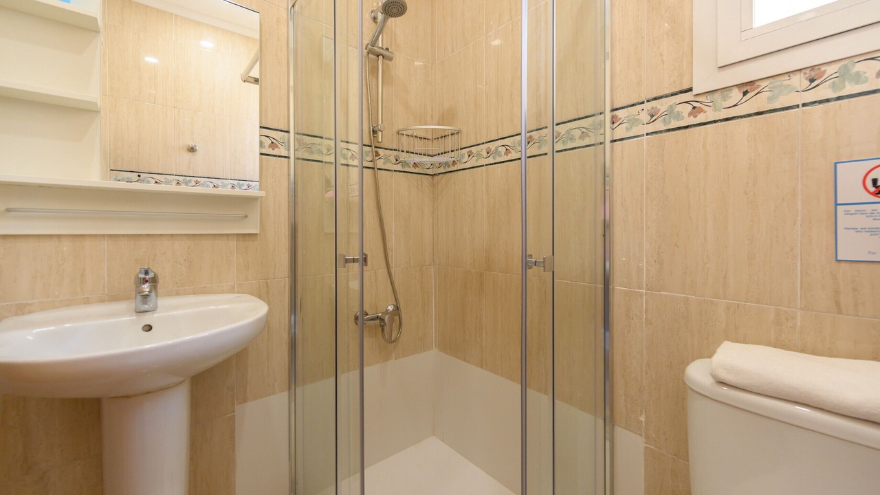Photo of Bathroom in Embajadores