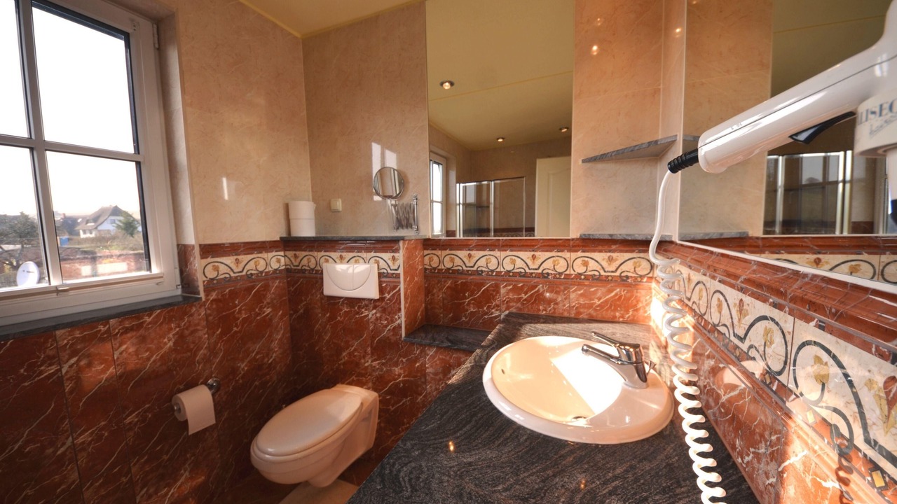 Photo of Bathroom in Gross Zicker