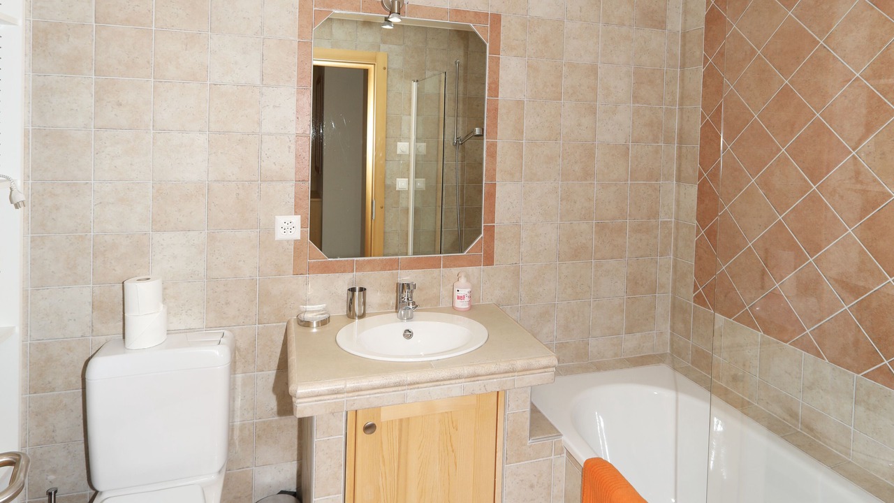 Photo of Bathroom in Saint-Pierre-de-Clages