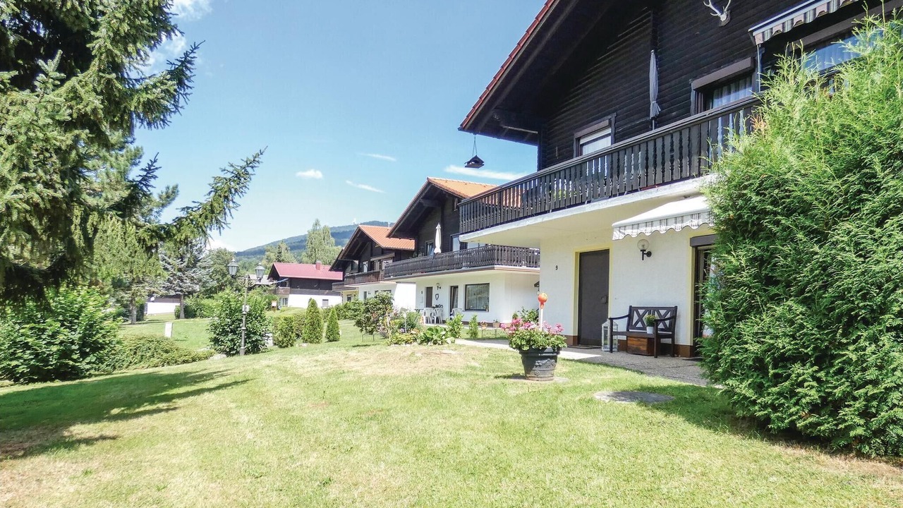 Photo of Outdoor in Arrach