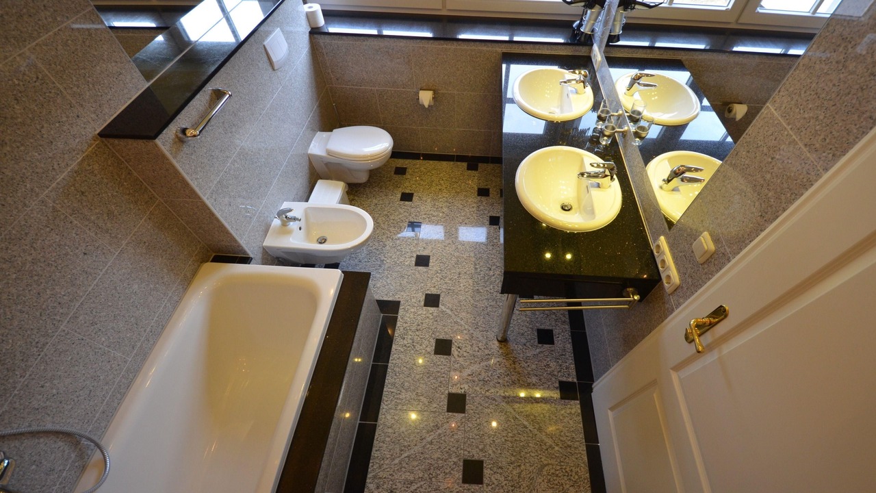 Photo of Bathroom in Gager
