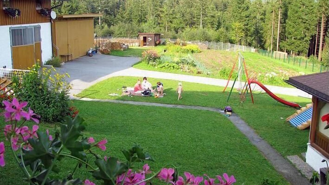 Photo of Others in Neureichenau