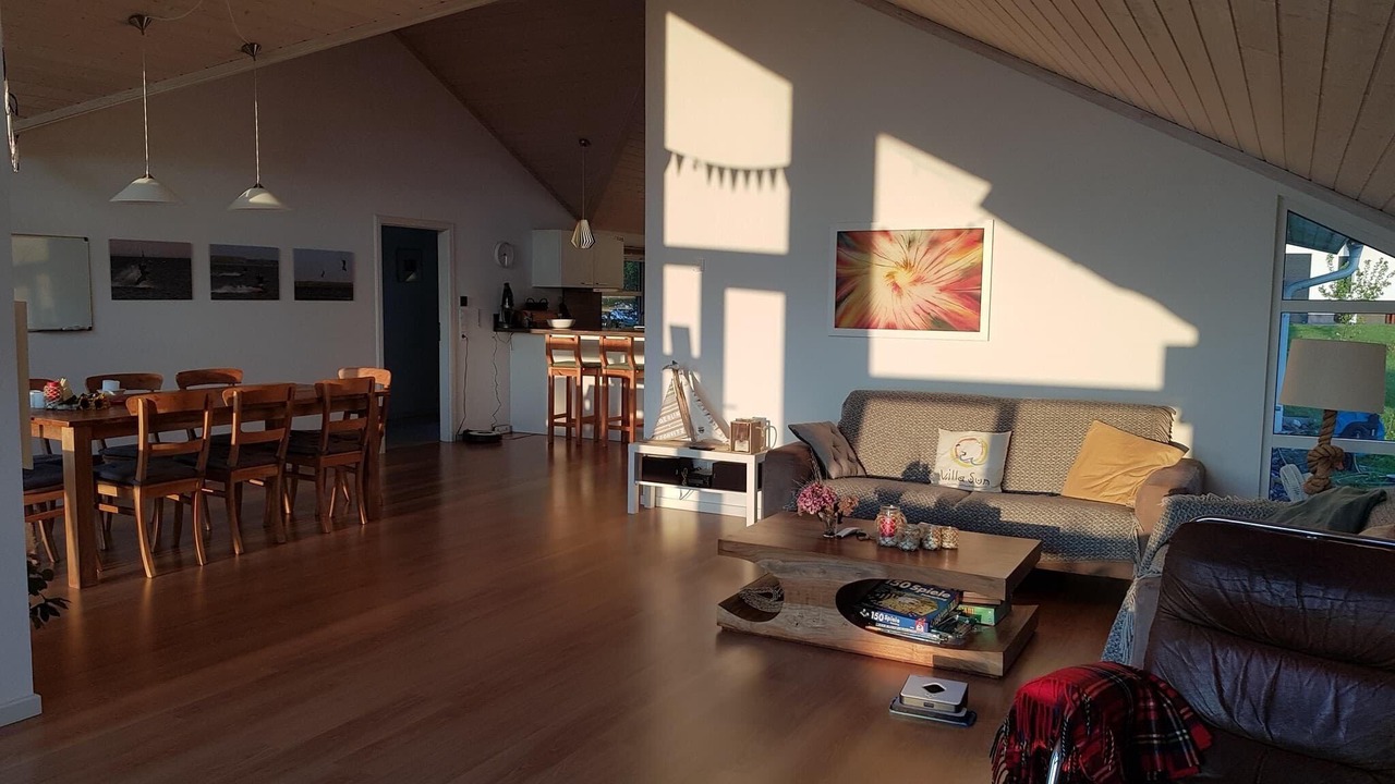 Photo of Livingroom in Trent