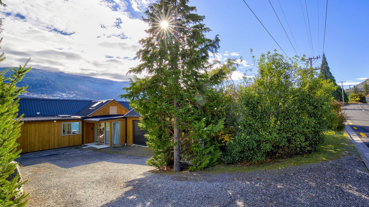 Photo of Outdoor in Kelvin Heights