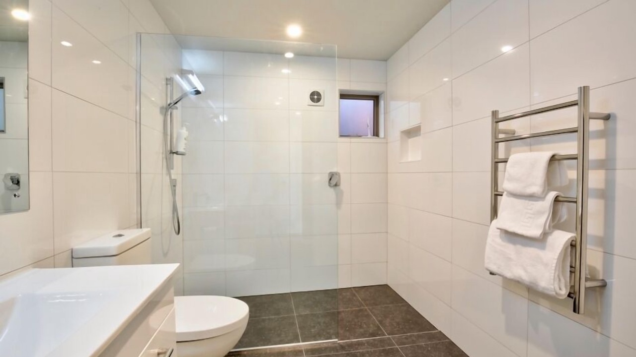 Photo of Bathroom in Kelvin Heights