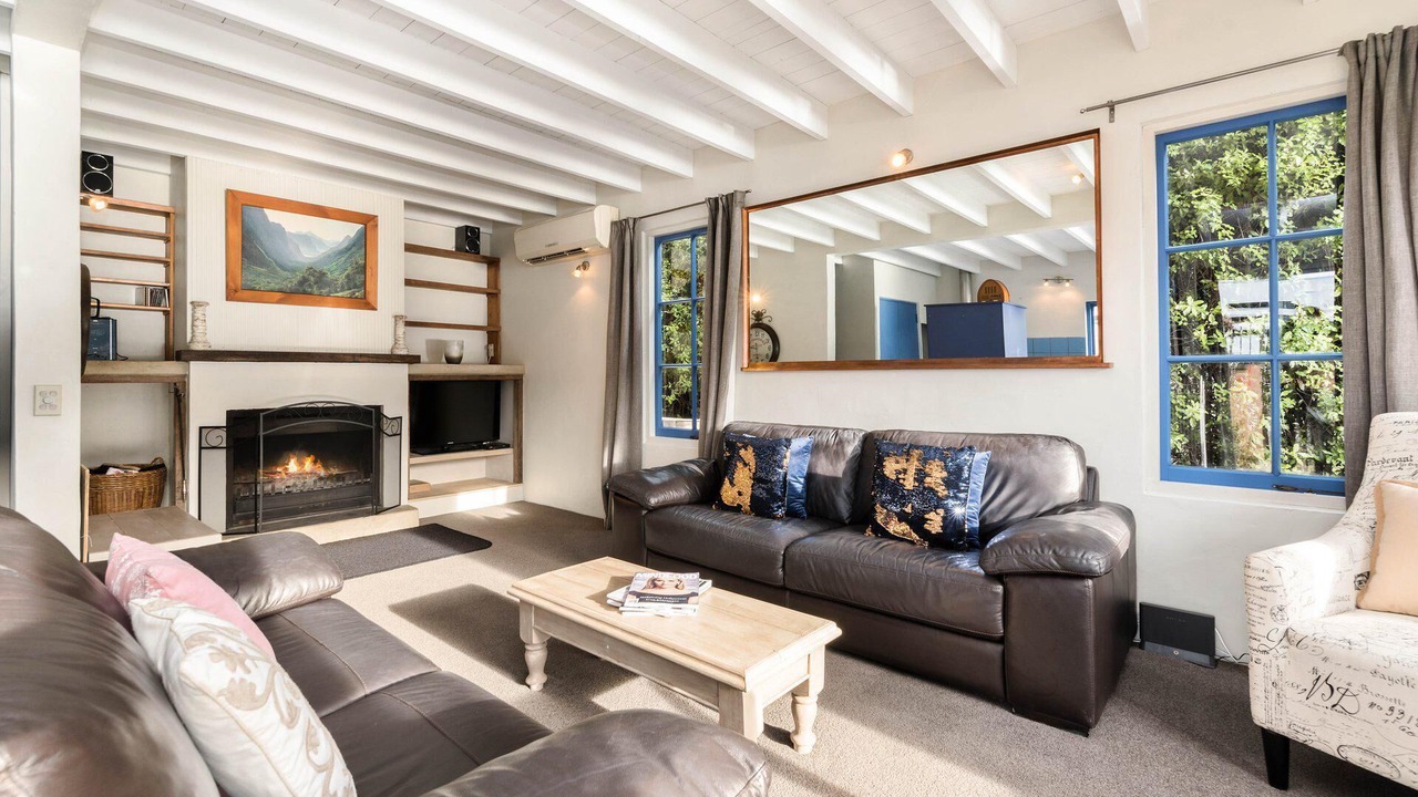 Photo of Livingroom in Kelvin Heights