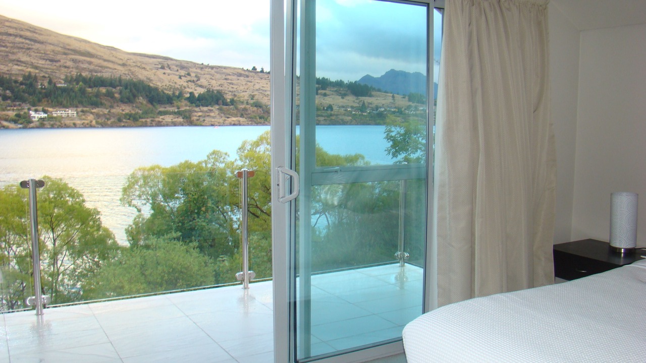 Photo of Bedroom in Queenstown