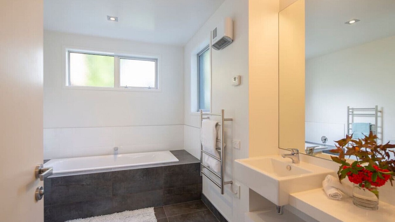 Photo of Bathroom in Kelvin Heights