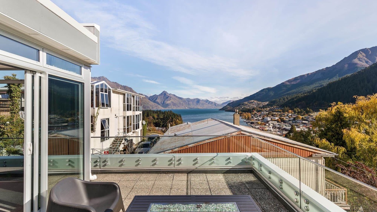 Photo of Patio Balcony in Queenstown City Centre