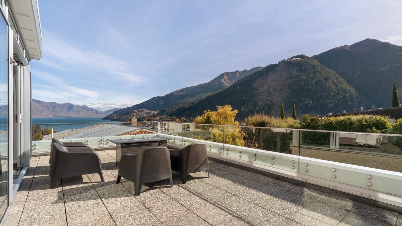 Photo of Patio Balcony in Queenstown City Centre