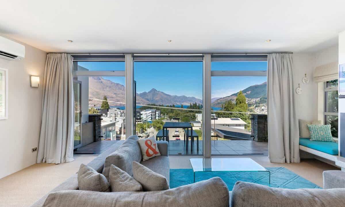 Photo of Patio Balcony in Queenstown City Centre