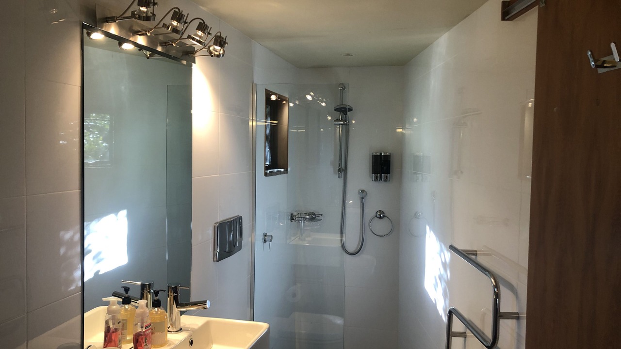 Photo of Bathroom in Sunshine Bay