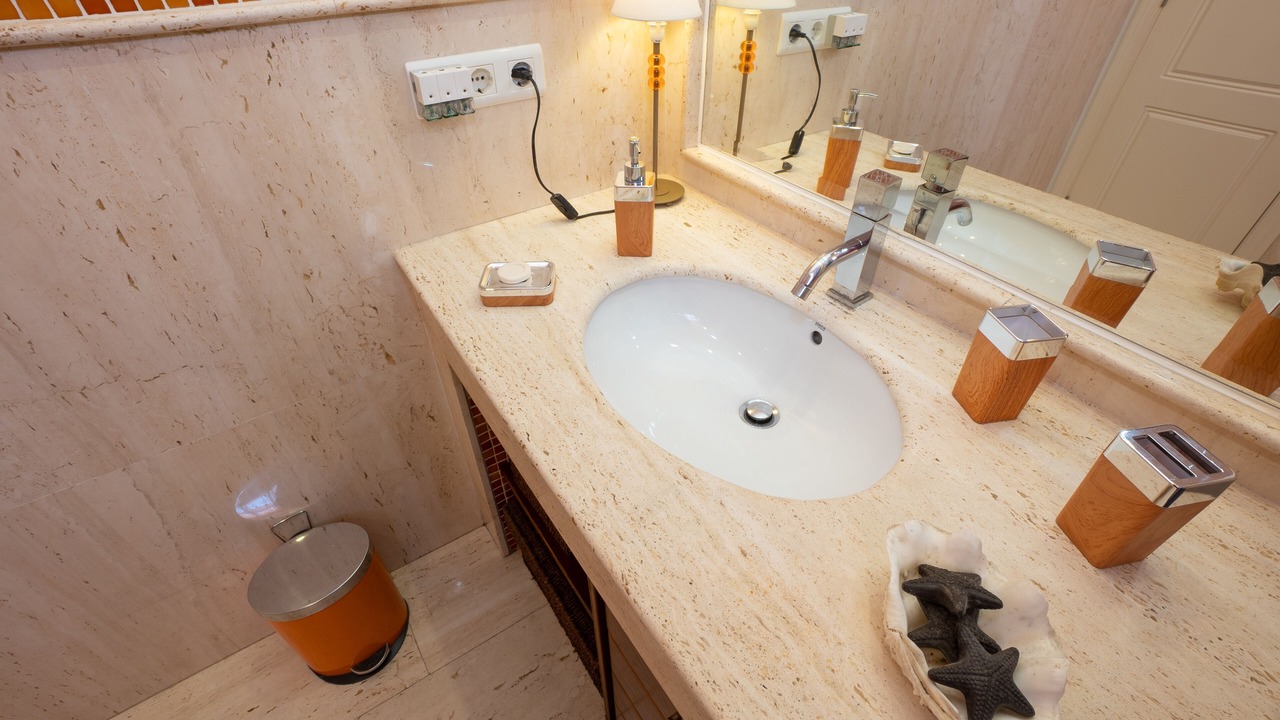 Photo of Bathroom in Nerja City Centre
