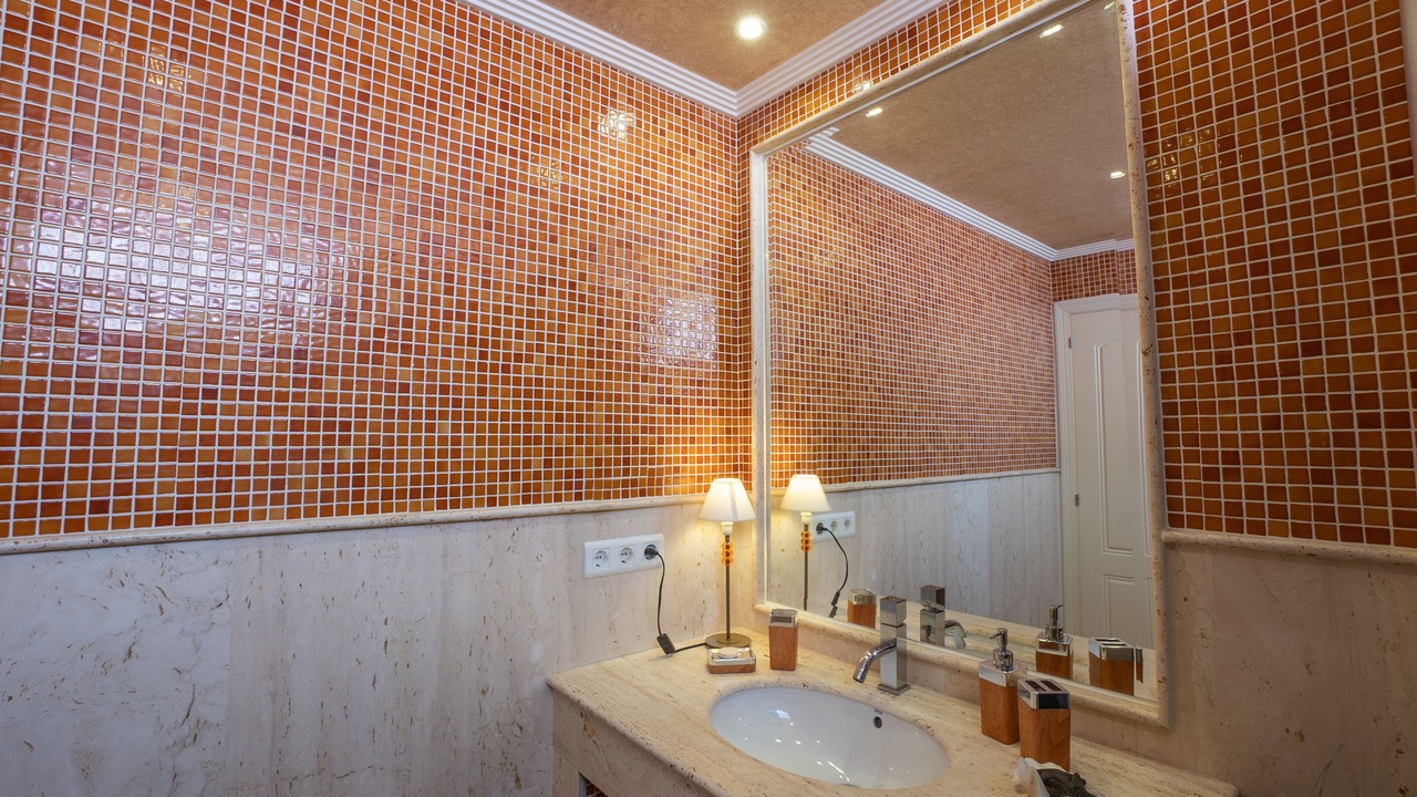 Photo of Bathroom in Nerja City Centre