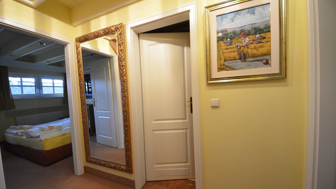 Photo of Bedroom in Gross Zicker