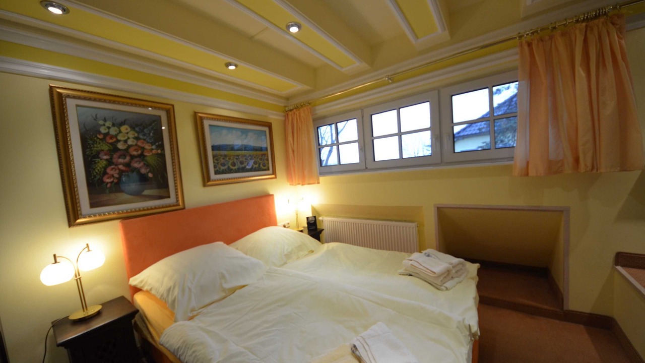 Photo of Bedroom in Gross Zicker