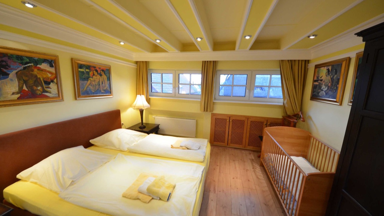 Photo of Bedroom in Gross Zicker