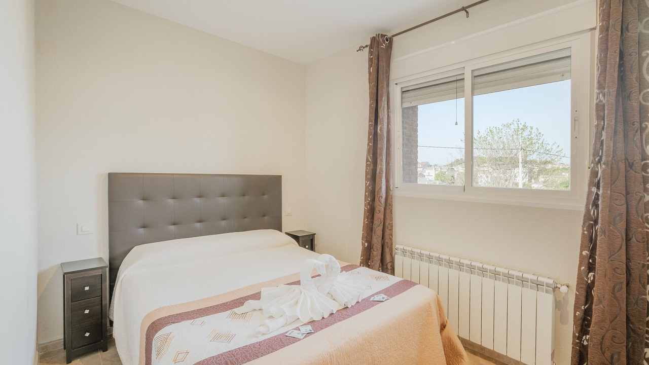 Photo of Bedroom in Navaluenga
