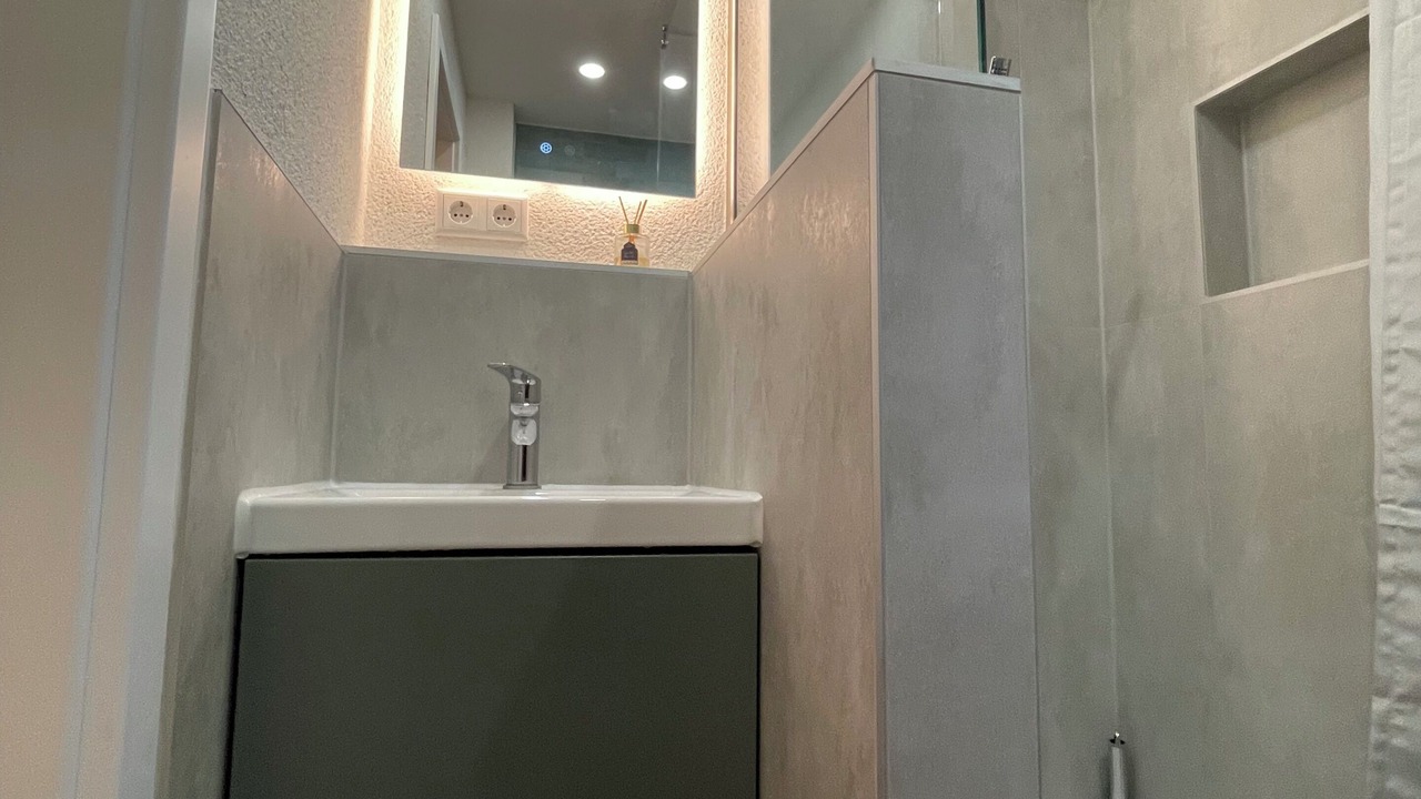 Photo of Bathroom in Grombuhl