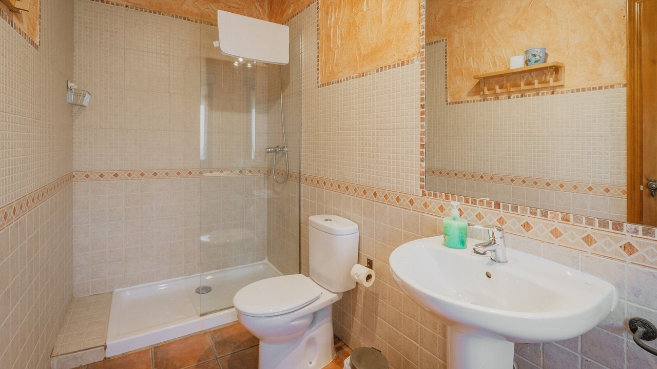 Photo of Bathroom in Ayllon
