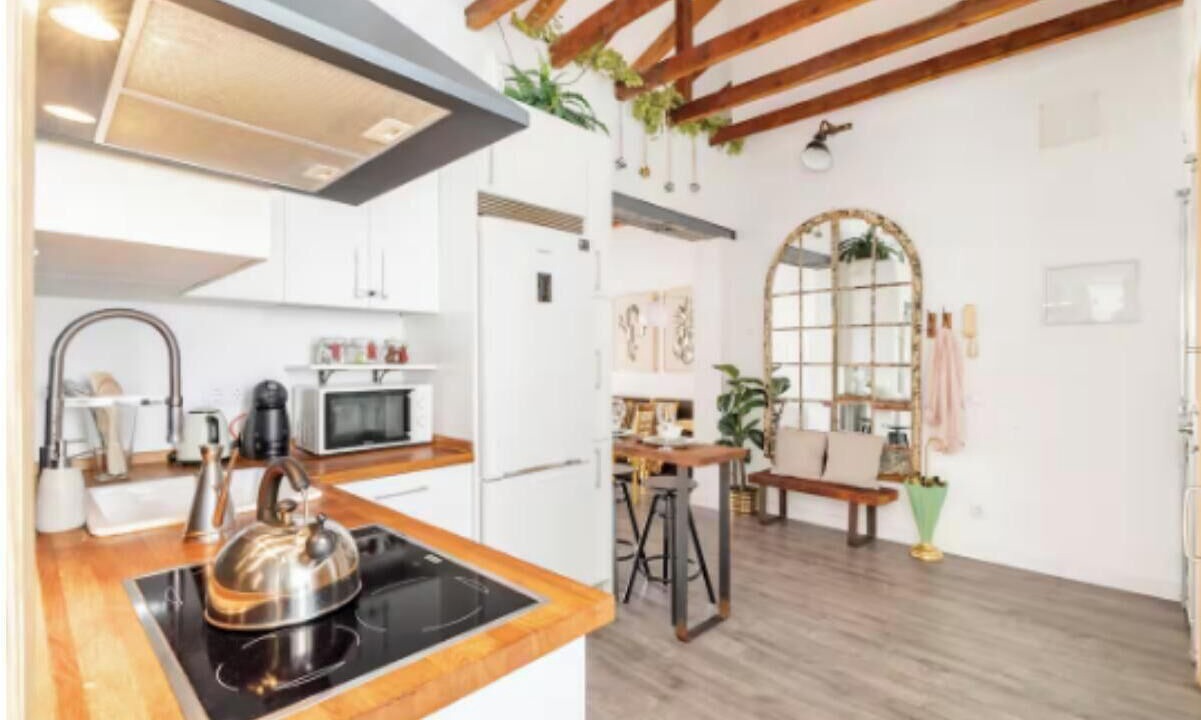 Photo of Kitchen in Embajadores