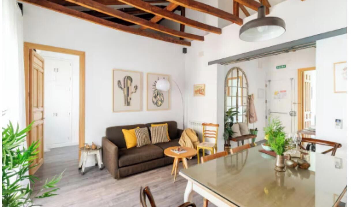 Photo of Livingroom in Embajadores