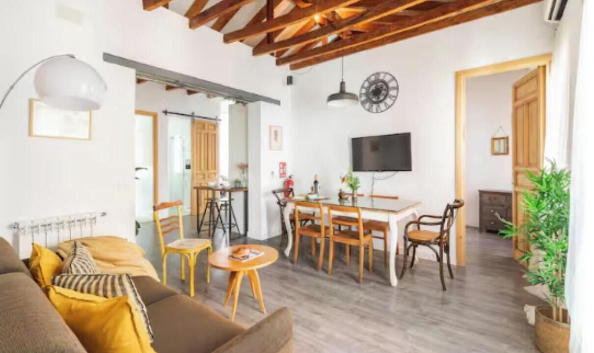 Photo of Livingroom in Embajadores